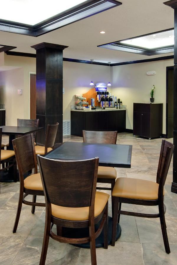 Holiday Inn Express Hotel & Suites Albuquerque Airport By Ihg Dış mekan fotoğraf